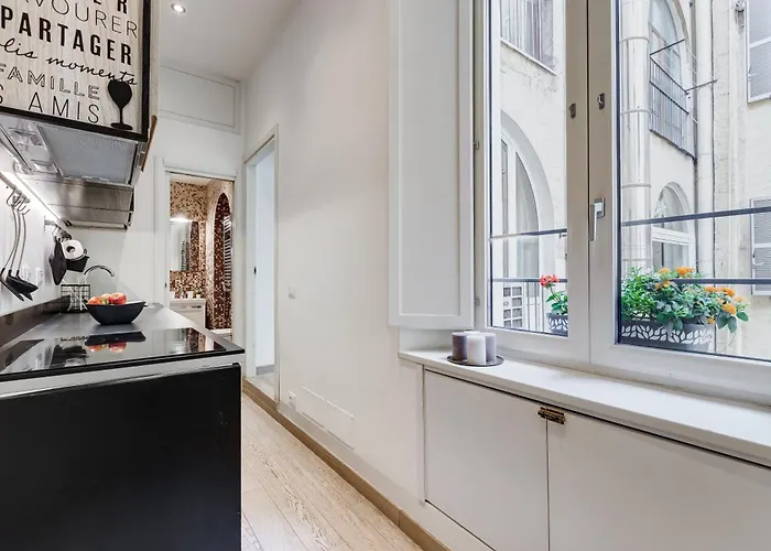 Appartement Classy 2-bdr In Termini District