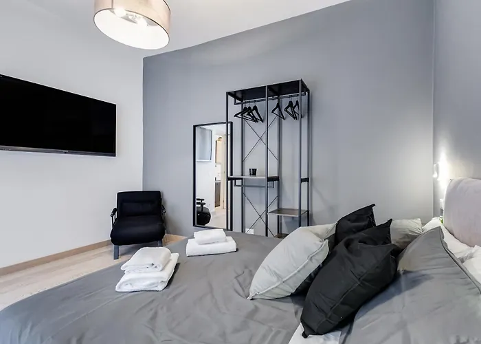 Classy 2-bdr In Termini District Appartement Rome
