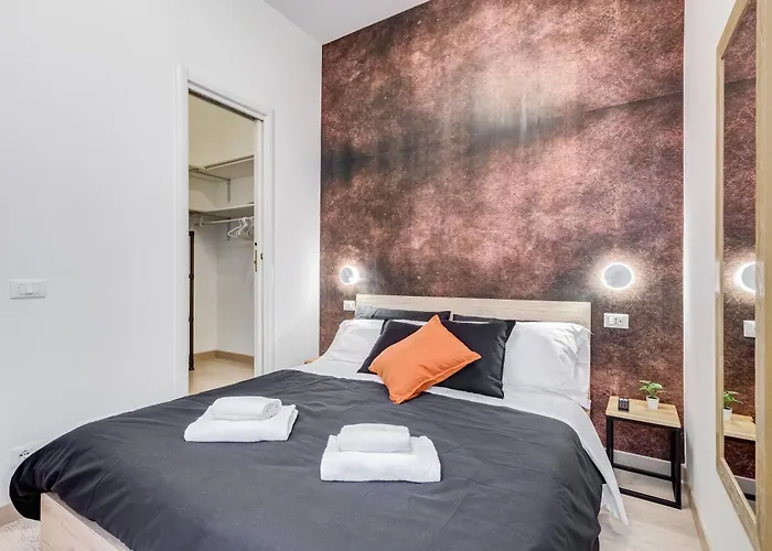 Classy 2-bdr In Termini District