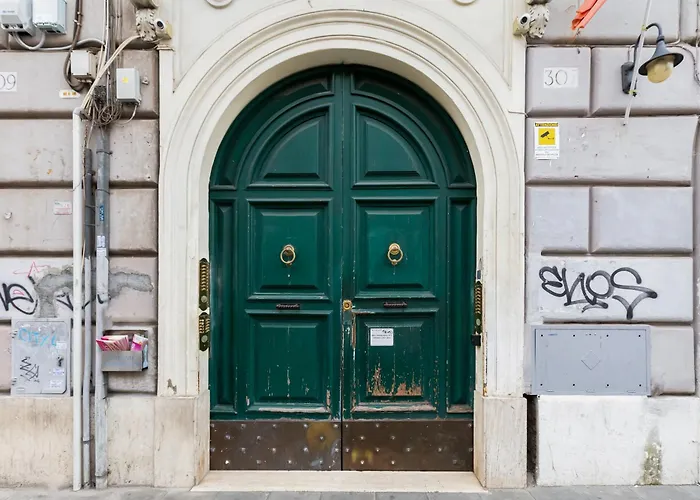 Appartement Classy 2-bdr In Termini District *