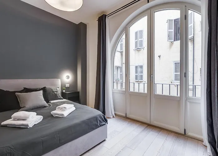 Classy 2-bdr In Termini District Appartement *